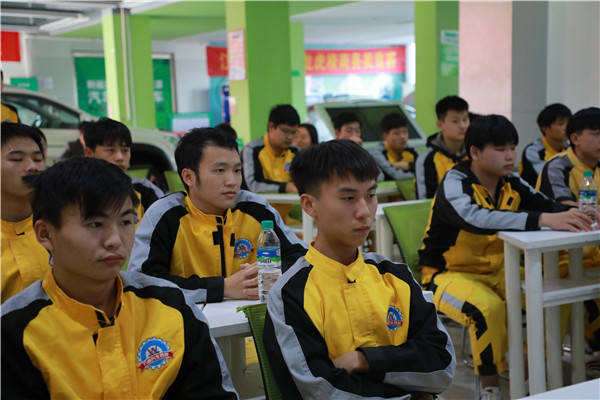 宜兴广汇人才市场招聘会最新，宜兴广汇人才市场招聘会最新动态