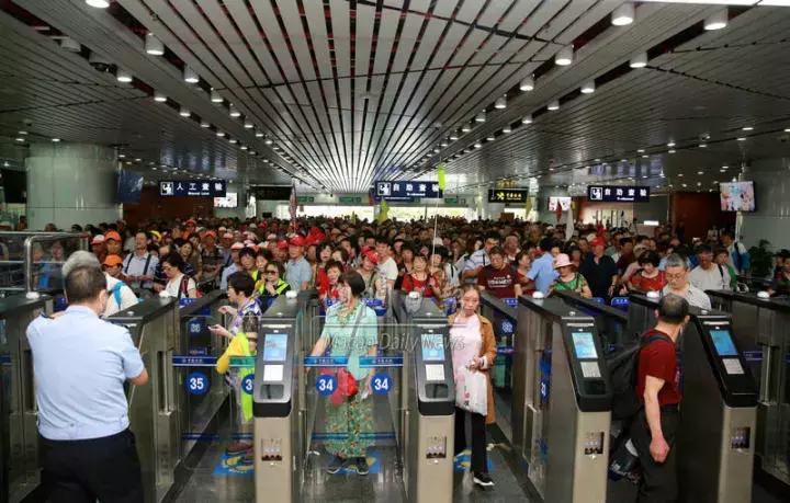 澳门精准四肖期期准免费，澳门精准四肖期期准免费——揭秘彩票预测的真相