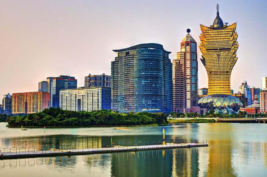 2025新澳门好彩免费资料大全，澳门是中国著名的旅游城市之一，以其独特的文化魅力、美丽的自然风光和丰富的旅游资源吸引着众多游客前来观光旅游。随着时代的发展，人们对于旅游的需求也在不断变化，对于旅游资料的需求也越来越高。本文将介绍一份关于澳门好彩免费资料大全的资料，为广大旅游爱好者提供有价值的参考信息。这份资料包含了澳门旅游的各种信息，包括景点介绍、美食推荐、住宿攻略等等，是了解澳门旅游的重要参考书籍之一。同时，这份资料也为我们提供了一个视角，让我们更好地了解澳门这座城市的魅力所在。