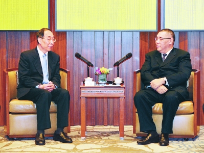 2025新澳门资料大全，澳门作为中国的特别行政区之一，一直以来都是旅游和文化的交汇点。随着时代的发展，澳门也在不断发展和变化。本文将介绍关于澳门在不久的将来，即2025年的最新资料大全，包括经济、文化、旅游等方面的信息。这些资料和数据将为您提供一个全面的视角，了解澳门的现状和未来发展趋势。