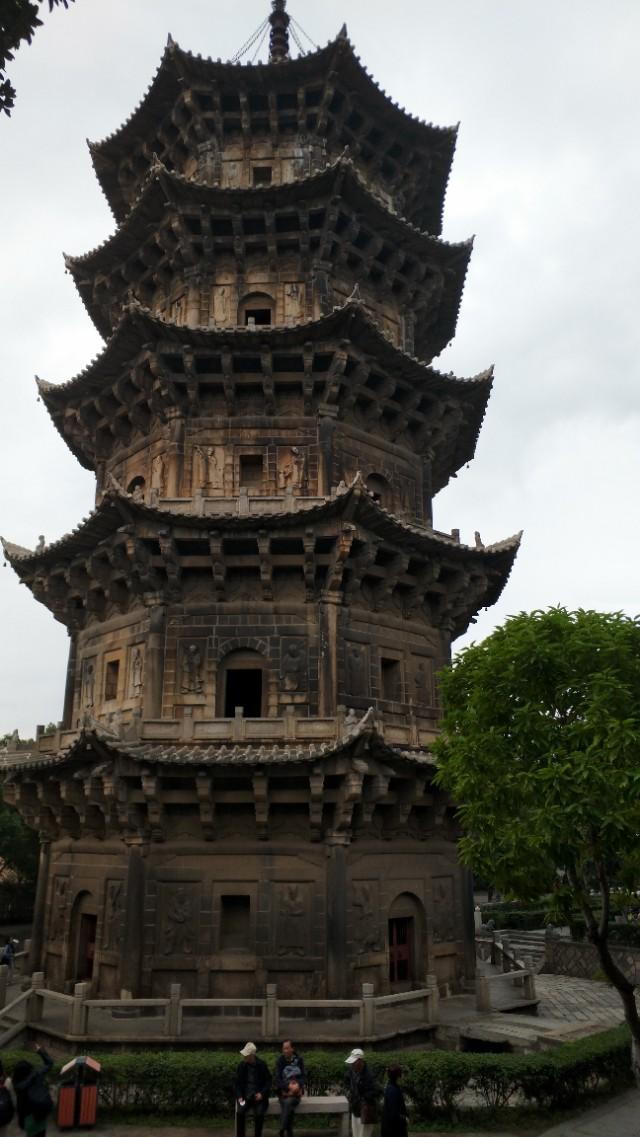 2025澳门精准正版，澳门，一个充满魅力的城市，以其独特的文化、历史、地理背景以及未来的发展潜力吸引着无数人的目光。当我们谈论澳门时，我们谈论的是一个充满活力和机遇的地方，而2025澳门精准正版这一概念更是为这座城市的未来发展注入了新的活力。本文将围绕这一主题展开，探讨澳门未来的发展趋势以及精准正版所带来的影响。
