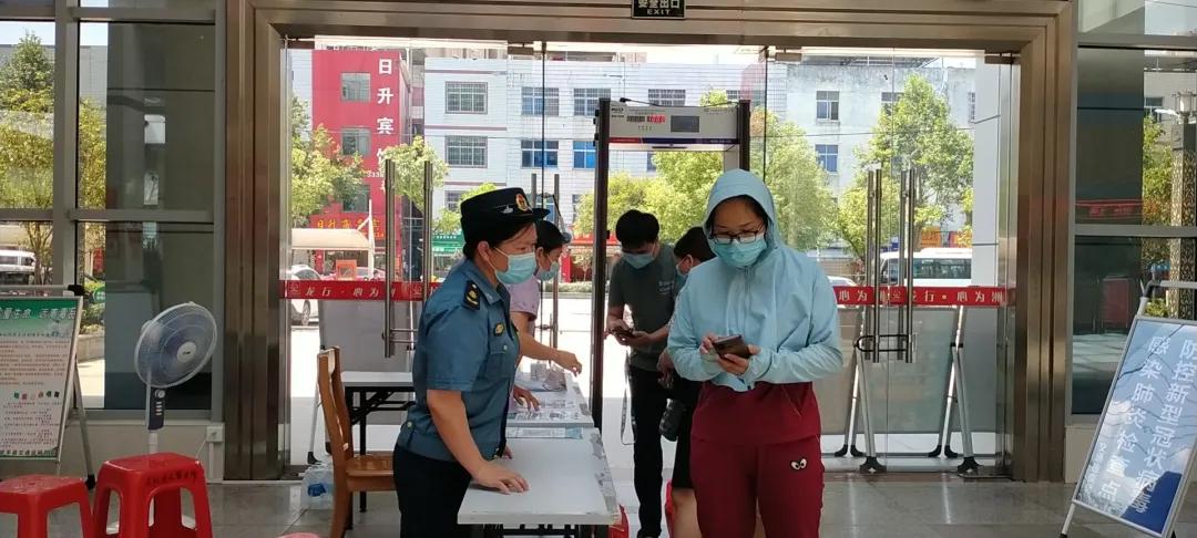 新澳门三中三码精准100%，新澳门三中三码精准预测，揭秘背后的秘密与真相